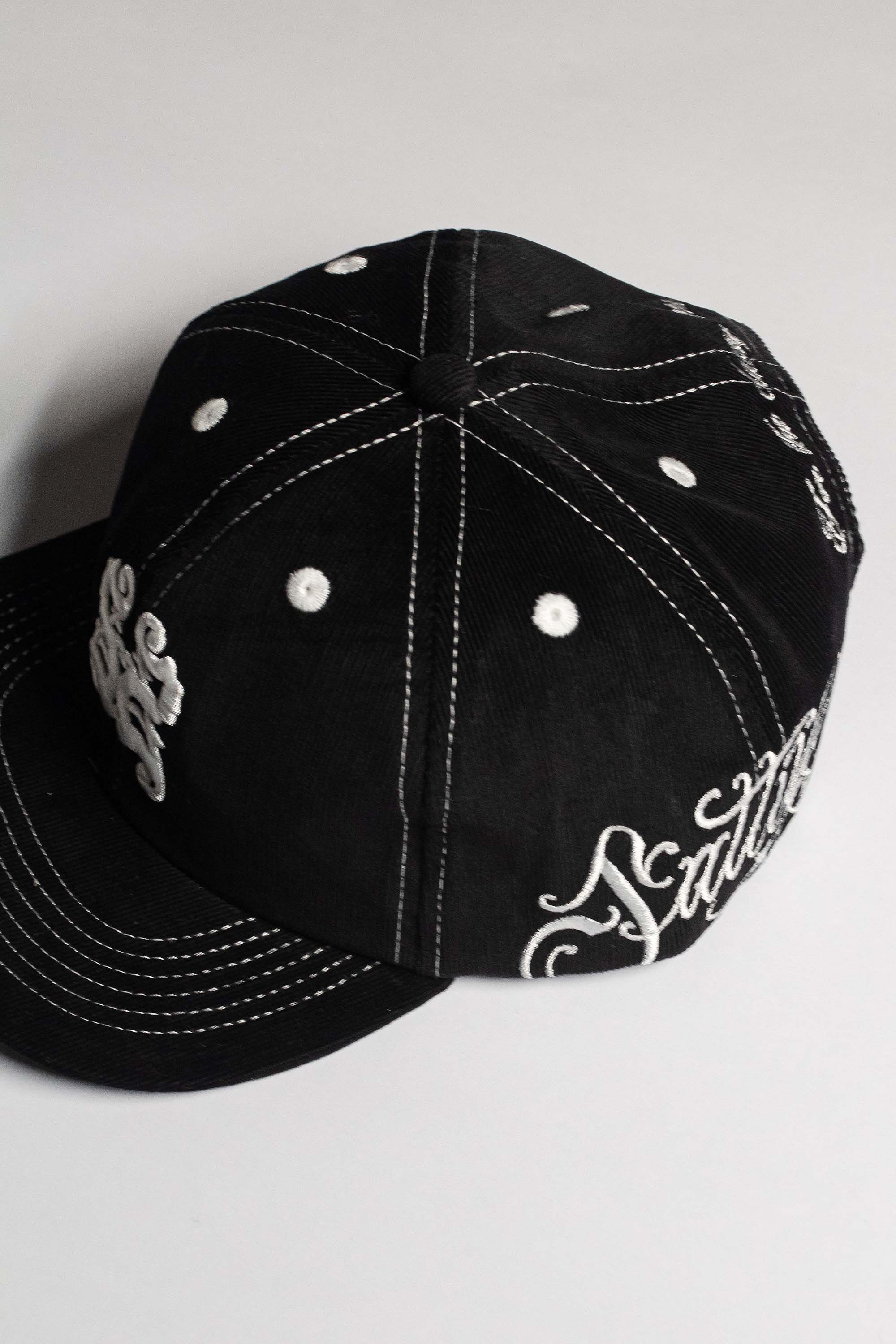 Boné Six Panel Veludo Preto | Sattiva